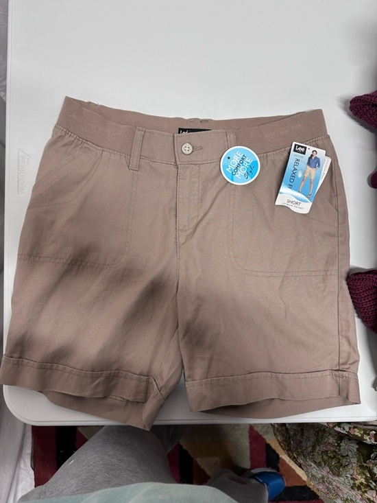 Lee Pants - Lee Women's Relaxed Shorts in Taupe